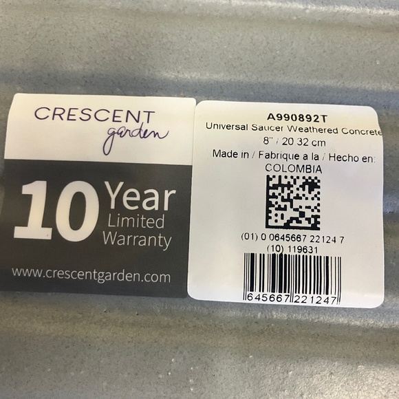 2 Crescent Garden Circular Universal Round Planter Saucer - Picture 4 of 5